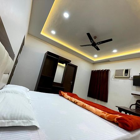 Hotel Malaya House --Couples, Family, Corporate Favorite-- Near Bmc Chowk Iconic Mall Jalandhar Esterno foto
